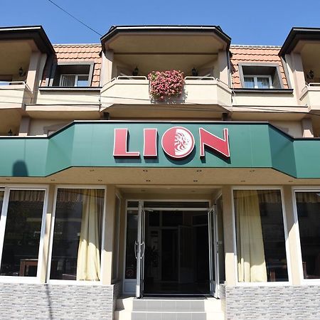 Garni Hotel Lion 雅戈丁那 外观 照片
