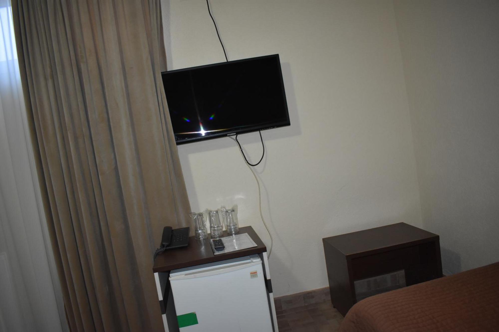 Garni Hotel Lion 雅戈丁那 外观 照片