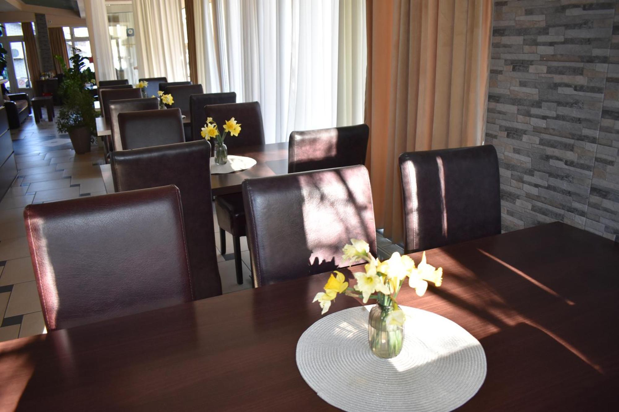 Garni Hotel Lion 雅戈丁那 外观 照片
