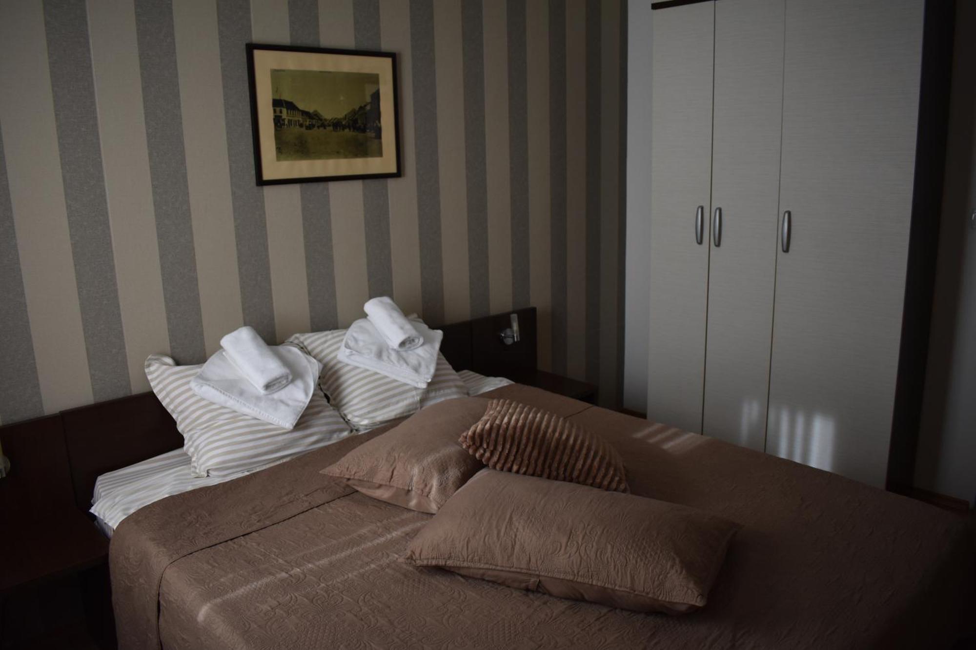 Garni Hotel Lion 雅戈丁那 外观 照片