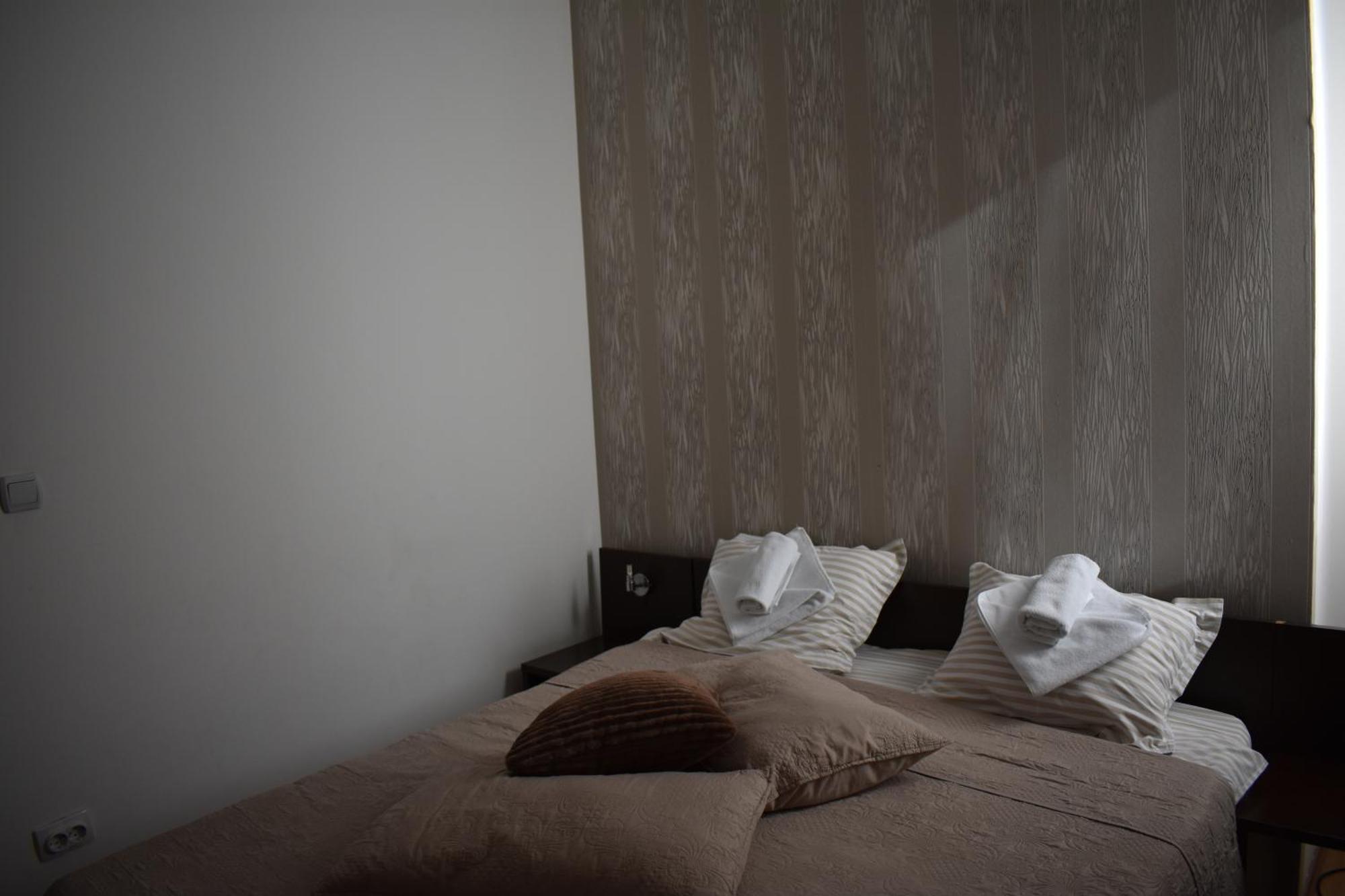 Garni Hotel Lion 雅戈丁那 外观 照片